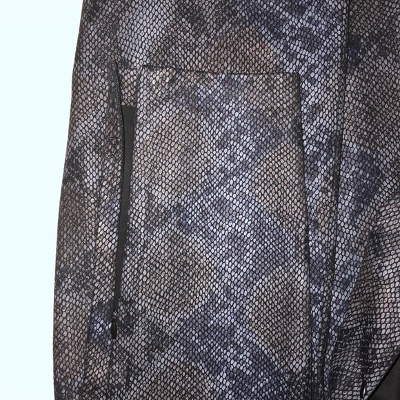 ZARA Snakeprint Legging Pant - Picture 3 of 6